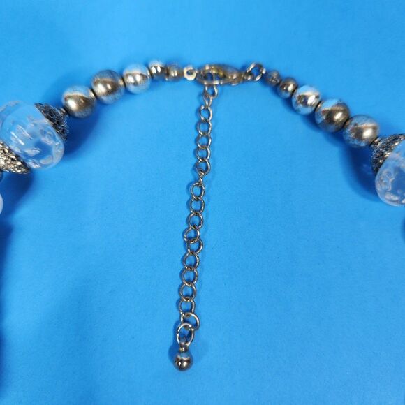 Chunky Bead Necklace Clear White Silver Tone Bali Style Metal Short 16 in. Retro - Picture 5 of 6
